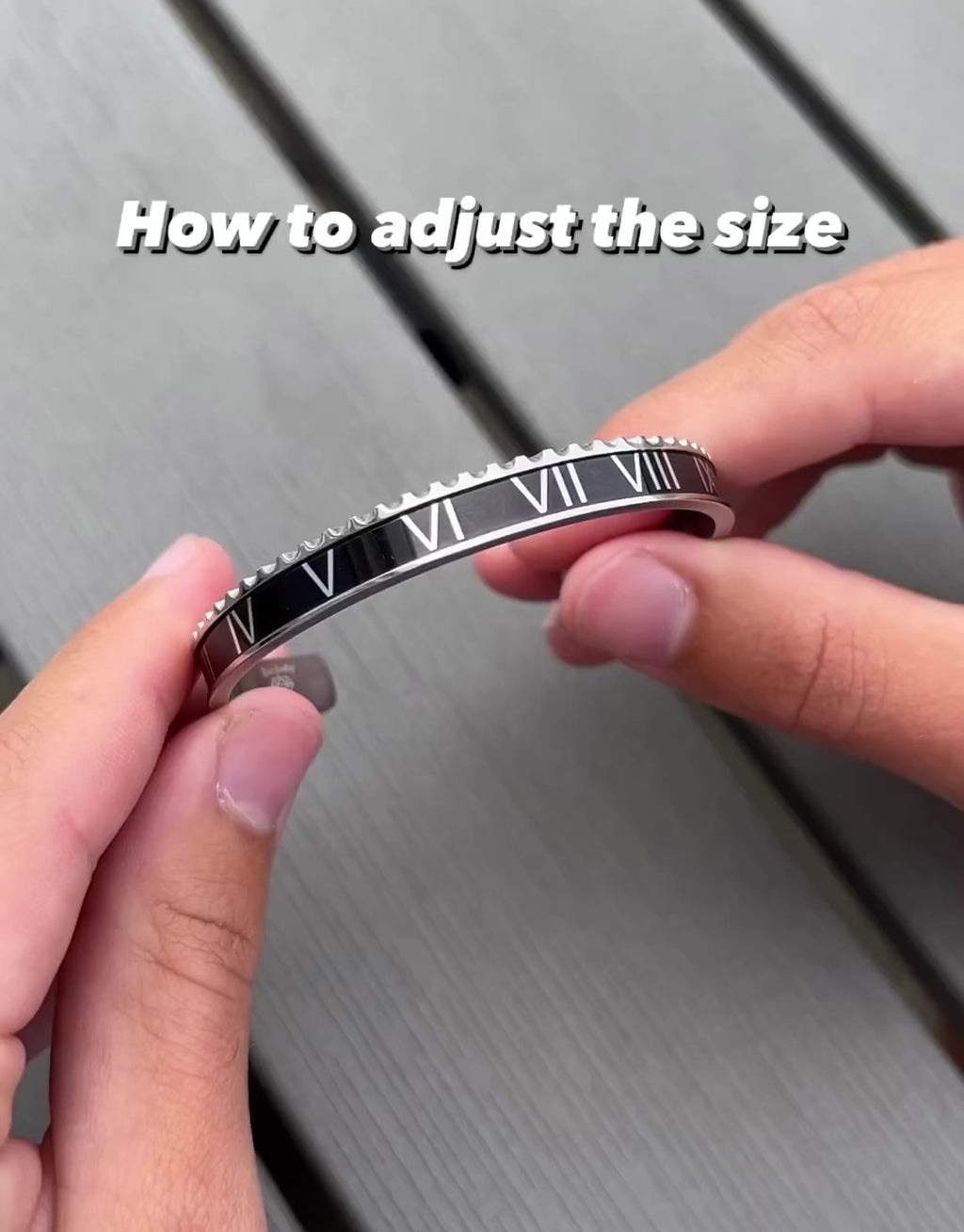 Showing how to adjust the size of the Roman Speed bracelet silver edition by Emils Jewellery Stainless steel bracelet. Bezel style bracelet