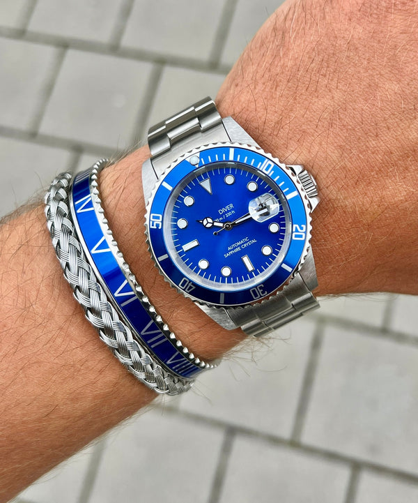 Divers watch in blue combined with a Roman Speed bracelet silver blue and the Titan bangle - Emils Jewellery bracelet shop online