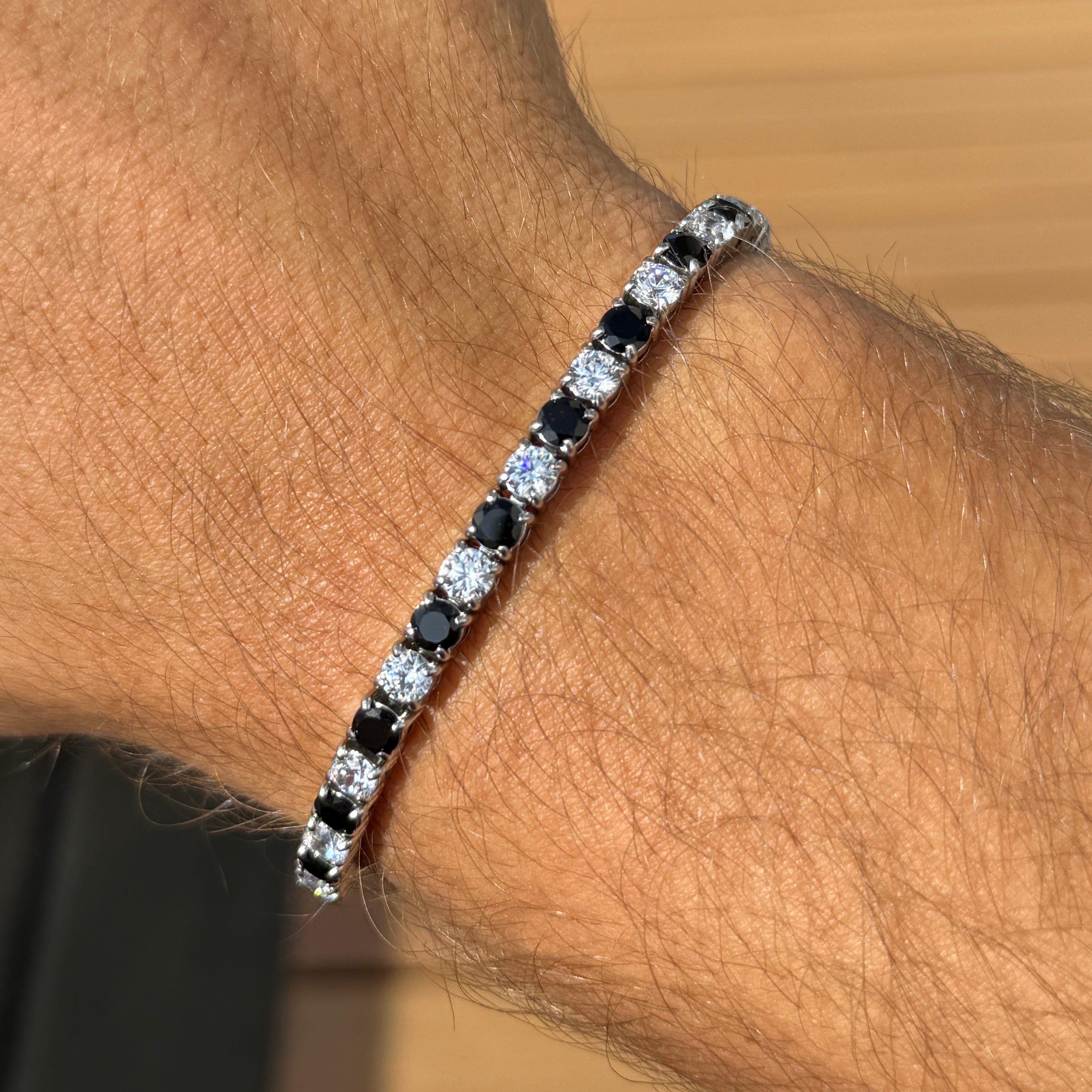 Tennis bracelet 4mm white and black Emils Jewellery Online Shop