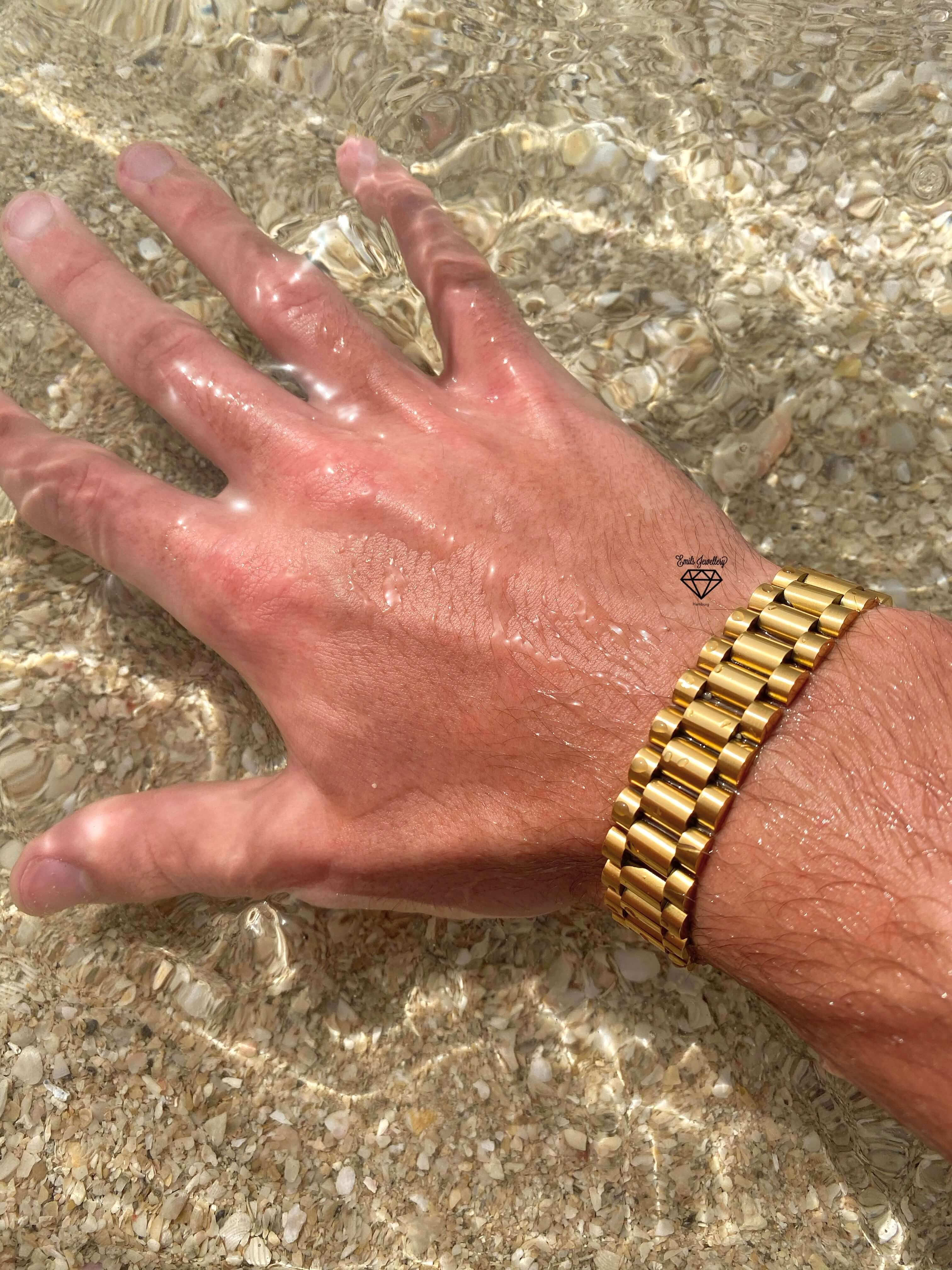 Менің бетіме писсе порно онлайн Сөйлесулері бар орыс порносы - бұл алаяқтық.