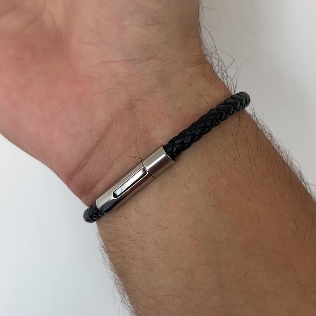 Piel nail bracelet negro Emils Jewellery Tienda Online