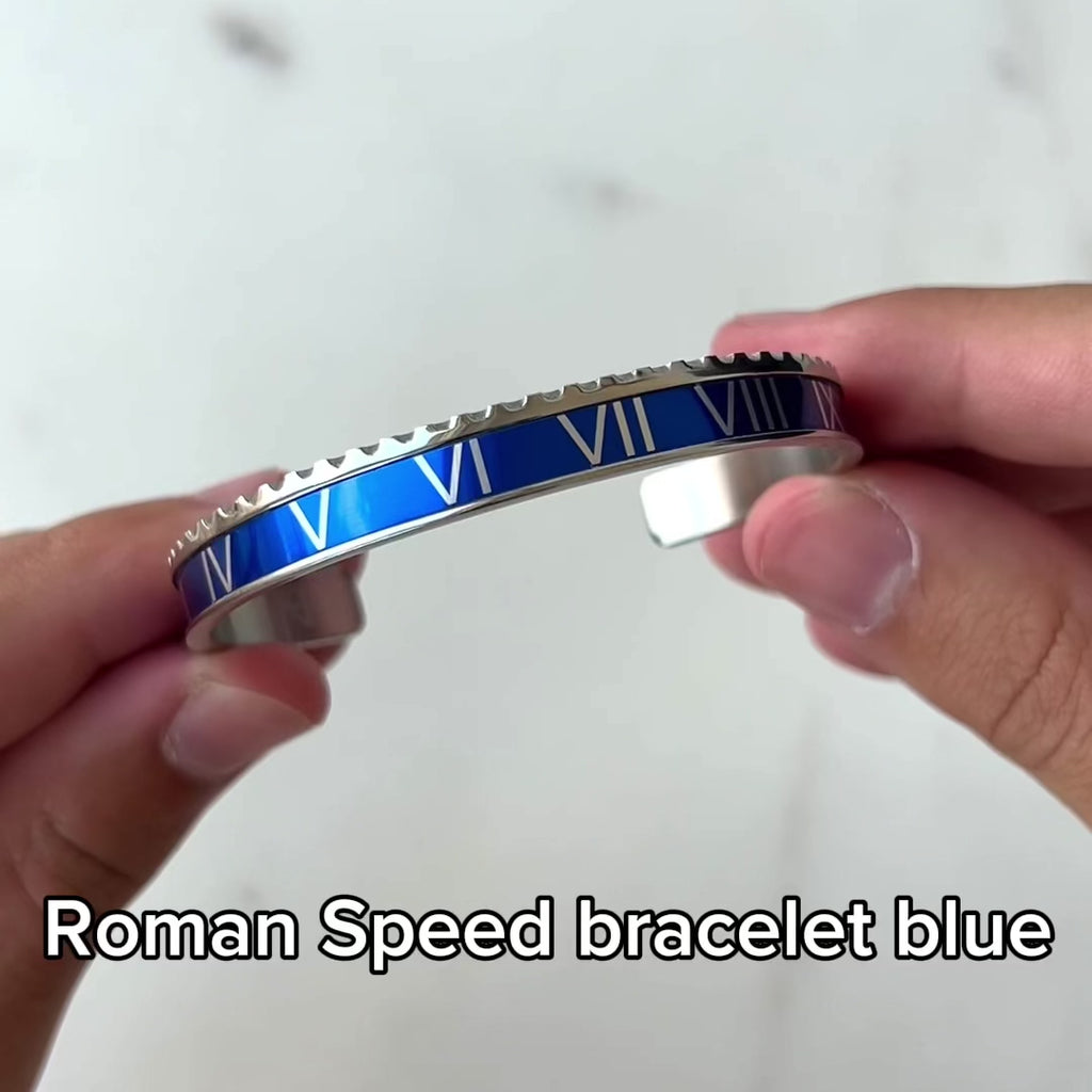 Video showing the Emils Jewellery Roman Speed bracelet silver blue | Bezel style bracelet Online Shop