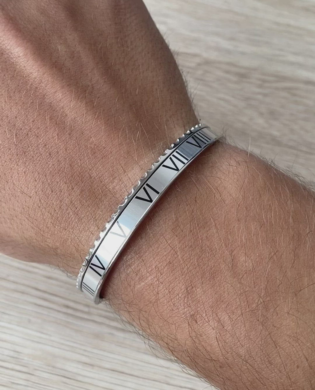 Video showing the Roman Speed bracelet silver edition by Emils Jewellery Stainless steel bracelet. Bezel style bracelet