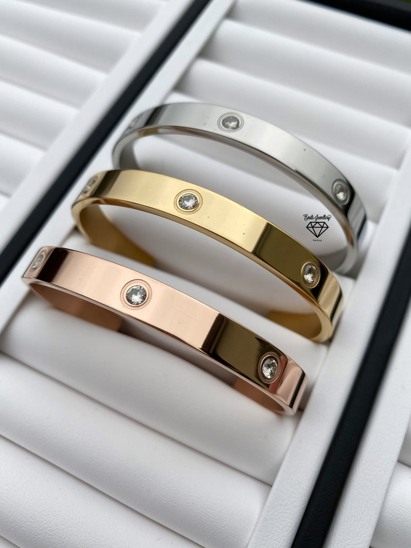 Shiny trio cuff Emils Jewellery Stainless steel bracelet with 3 cubic zirconia stones like diamonds