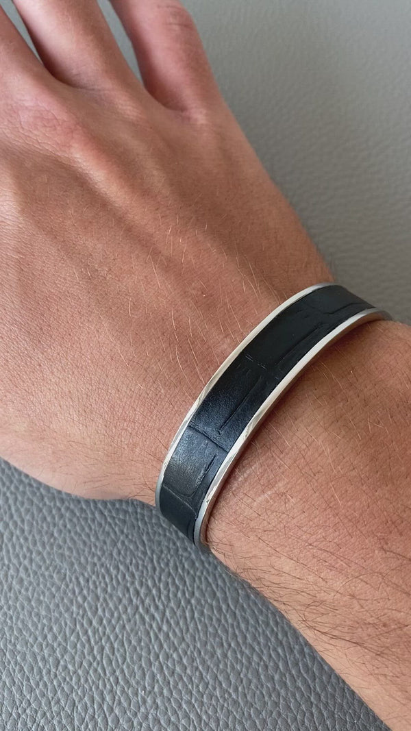 Sobek bracelet steel black
