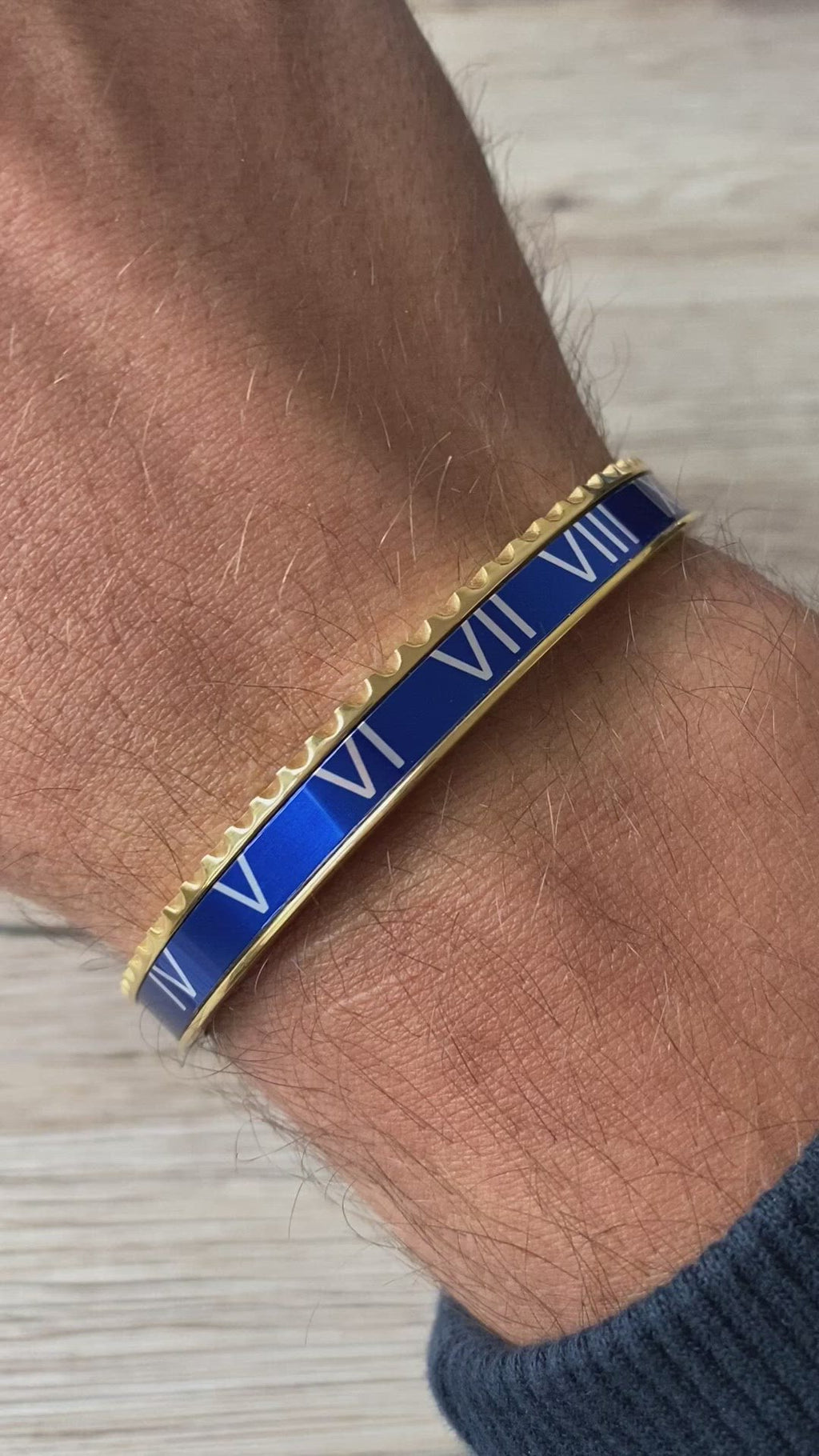 Video showing the Roman Speed bracelet gold blue - Emils Jewellery Bezel style bracelet